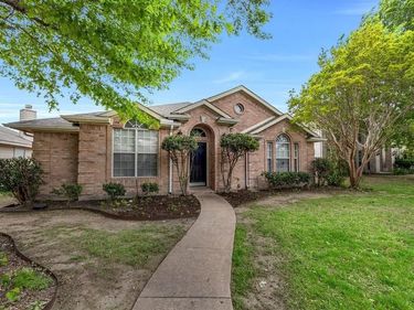 9817 Belfort Drive, Frisco, TX 75035