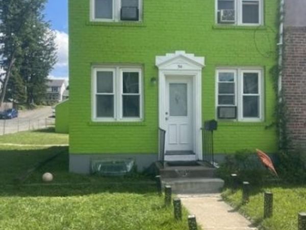 54 Parker St, Dover, NJ 07801