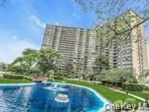 2 Bay Club Drive , Unit 1Z4, Bayside, NY 11360