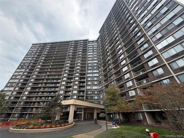 2 Bay Club Drive, Unit 1Z4, Bayside, NY 11360