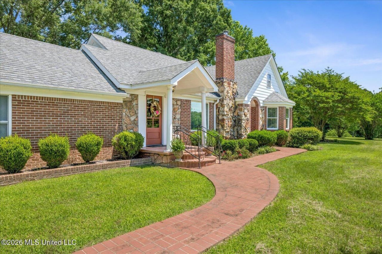 2304 Hwy 72  Lamar, MS 38642