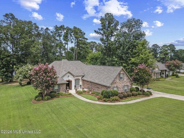 126 Ashbrooke Trail, Madison, MS 39110