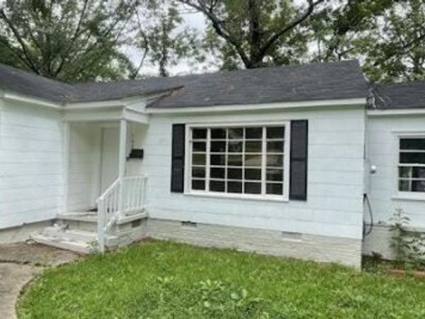 752 Launcelot Road, Jackson, MS 39206