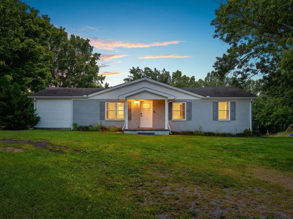 411 Purtle Rd , Lafayette, TN 37083