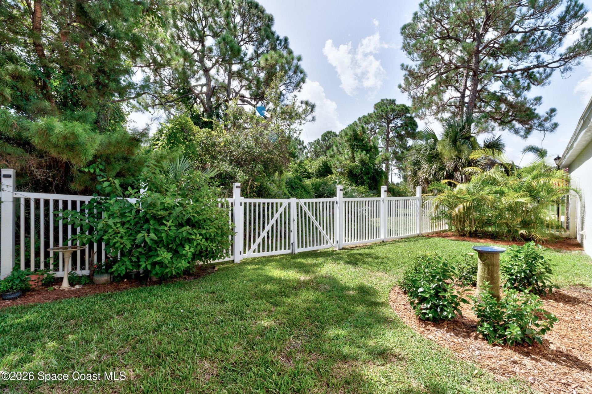 250 Briarcliff Circle , Sebastian, FL 32958 Photo