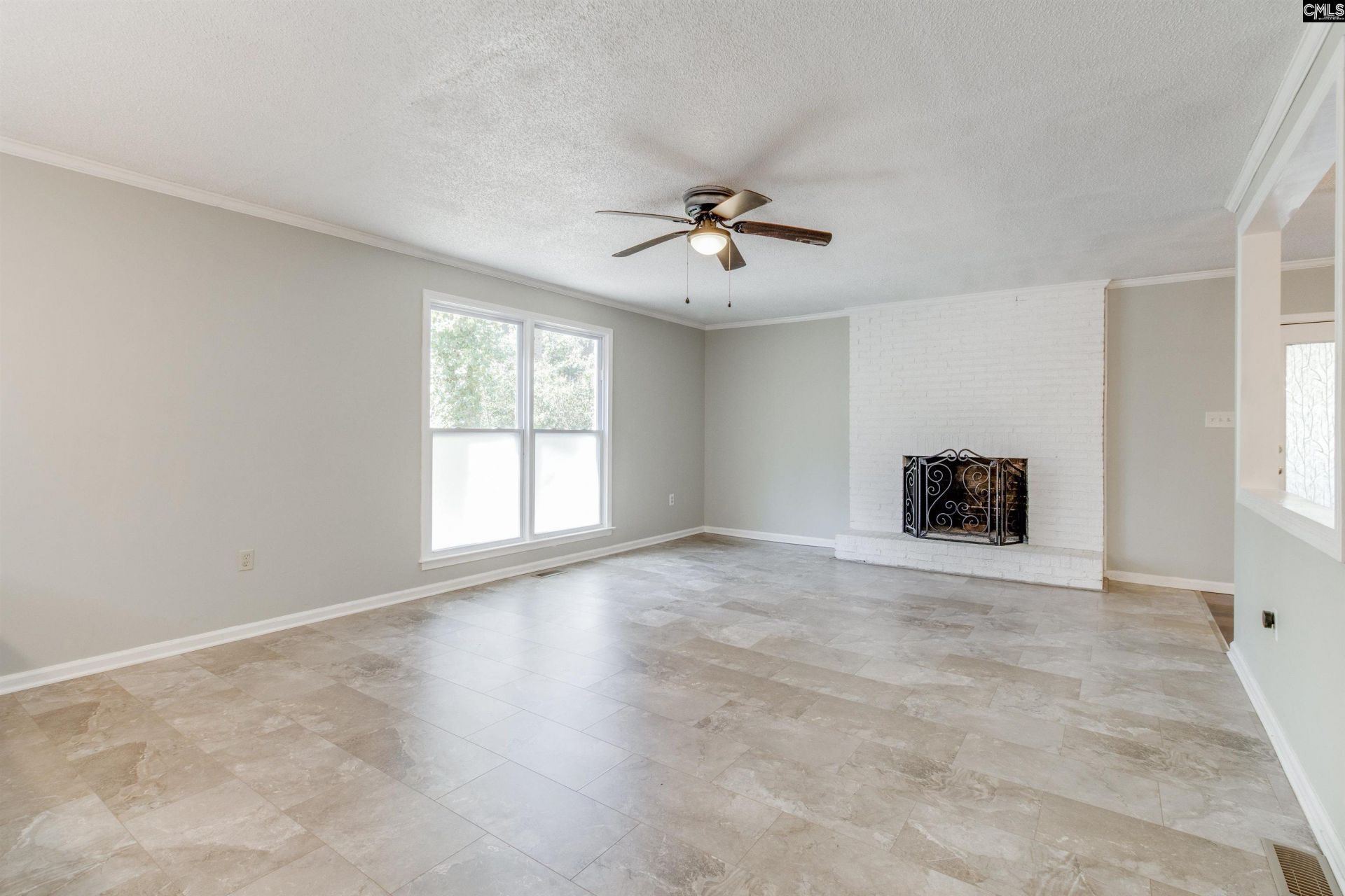 7905 Castleton Lane  Photo 15