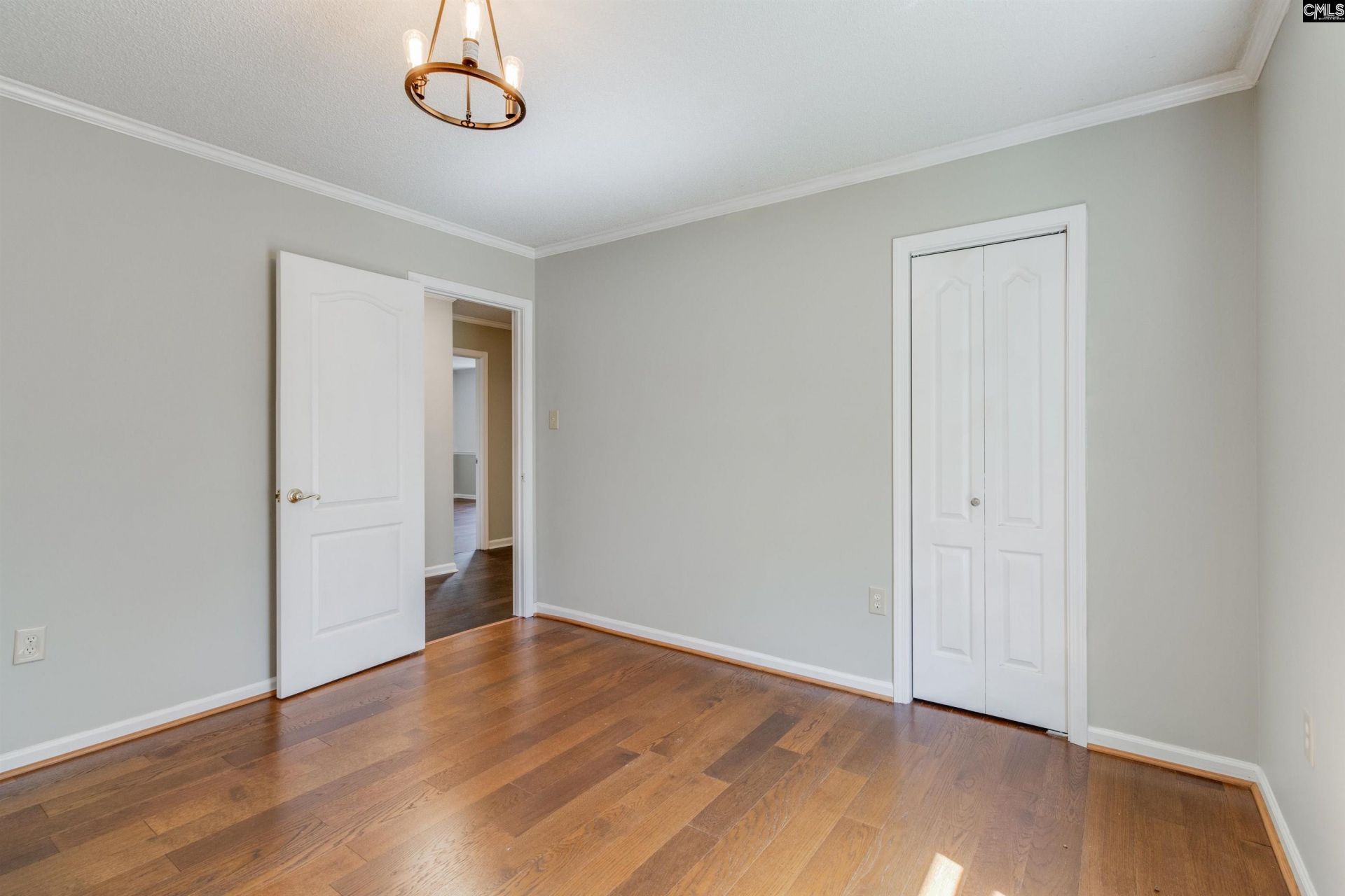 7905 Castleton Lane  Photo 31