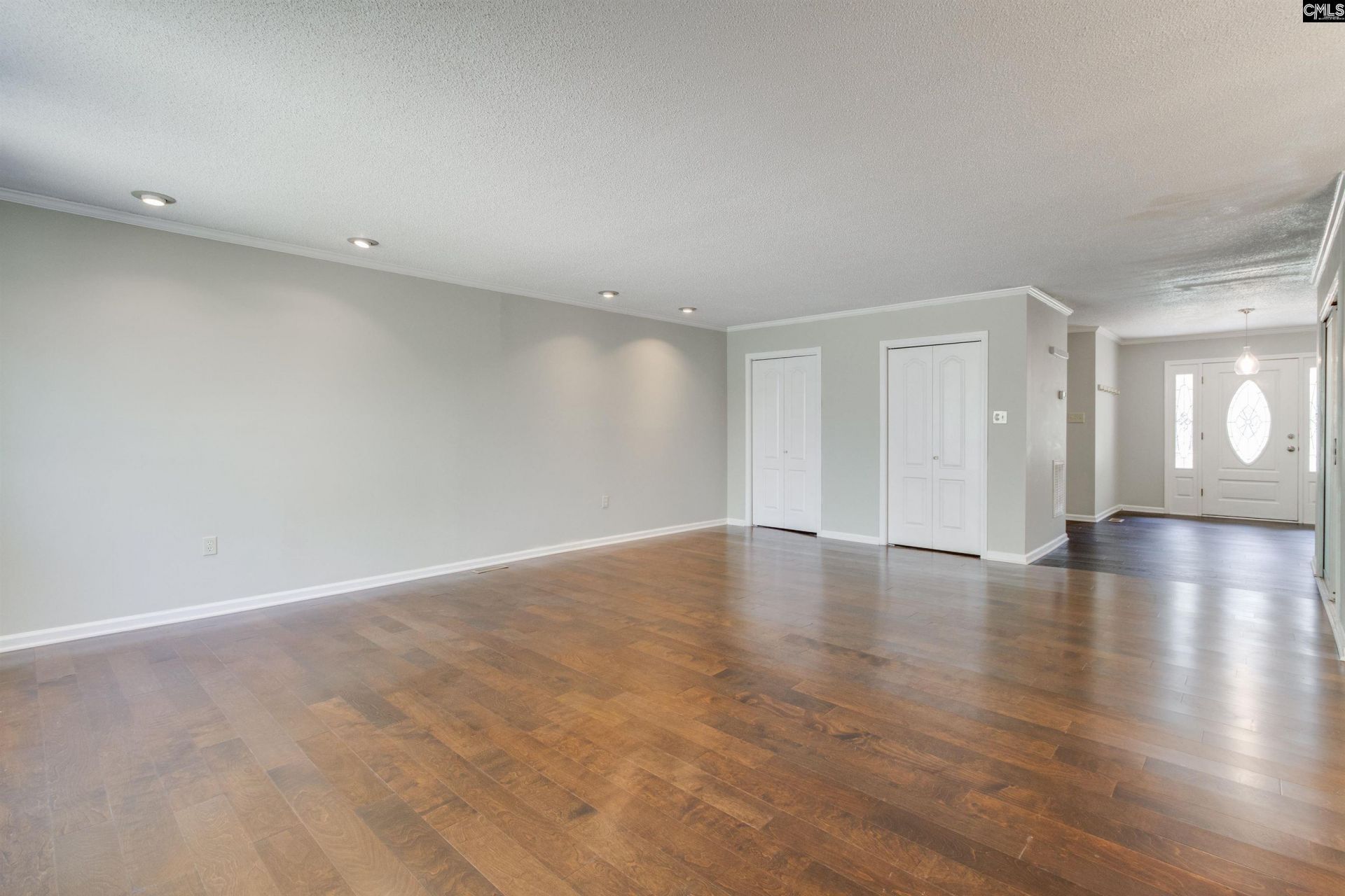7905 Castleton Lane  Photo 9