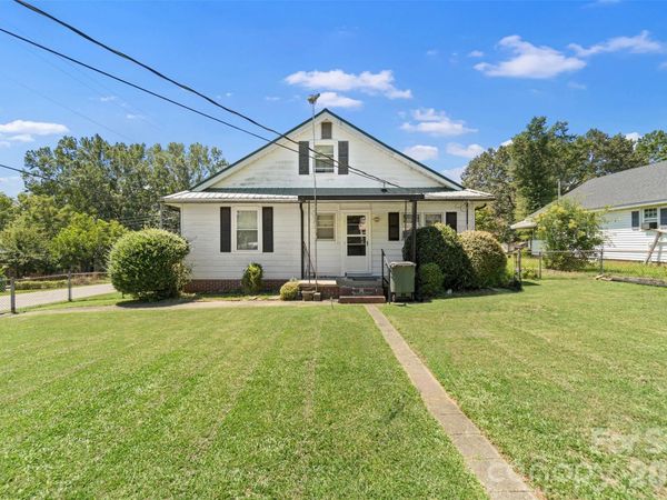 665 Cherry Street , Wadesboro, NC 28170