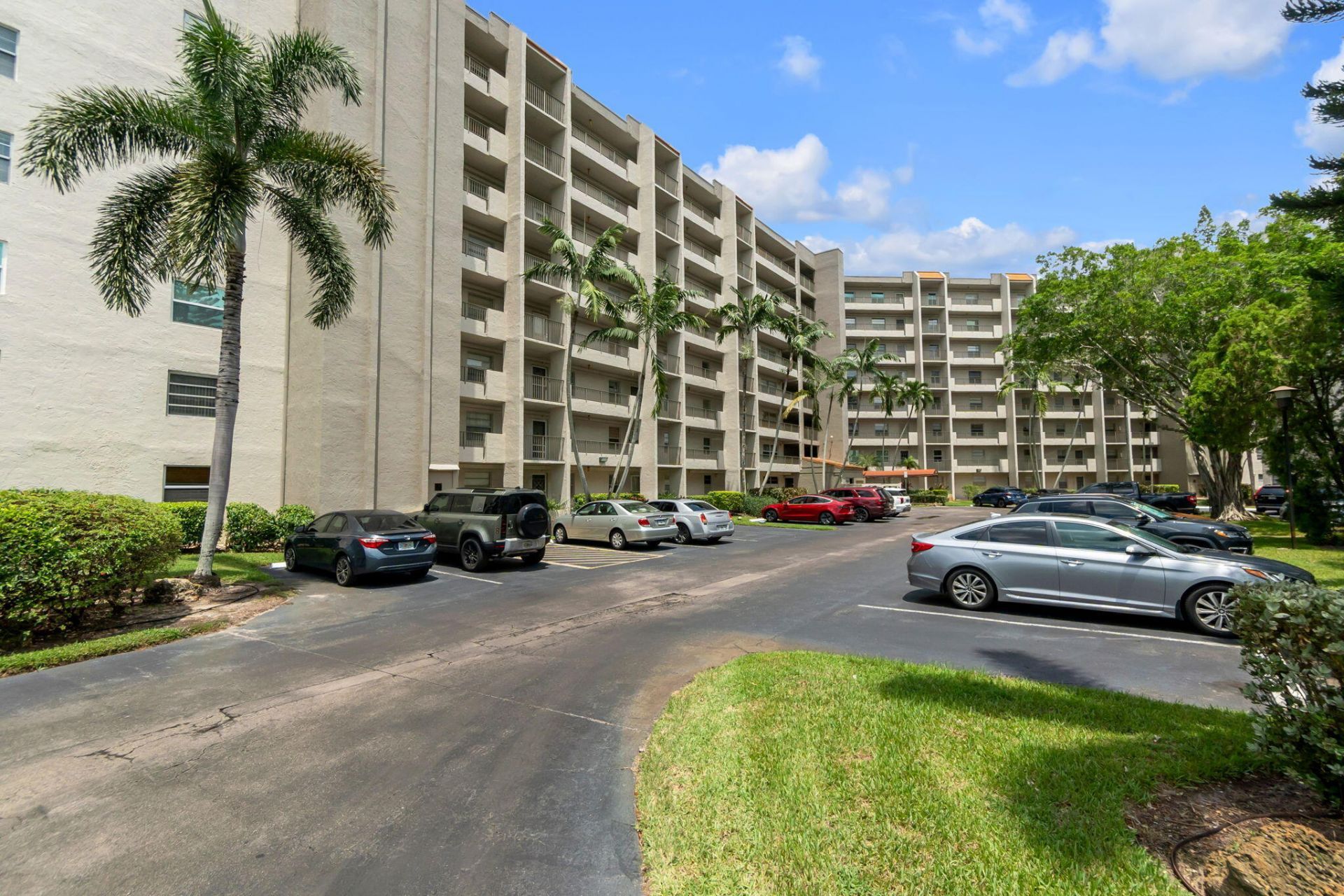 3940 Inverrary Boulevard, Unit 803-A, Lauderhill, FL 33319 Photo