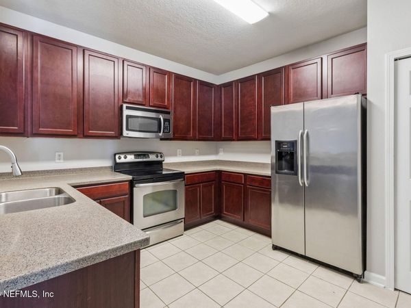 4917 KEY LIME Drive, Unit 202, Jacksonville, FL 32256