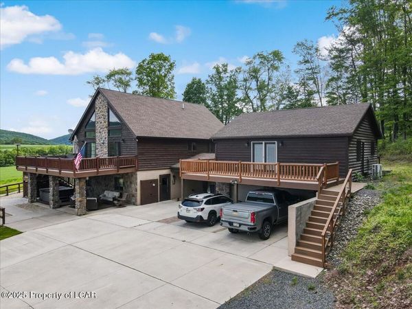 1174 Cedar Head Road, Sugarloaf, PA 18249