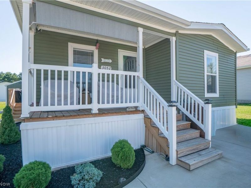 3052 Cross Creek Circle SW, Massillon, OH 44647 Photo 3