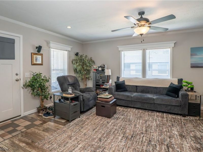 3052 Cross Creek Circle SW, Massillon, OH 44647 Photo 5