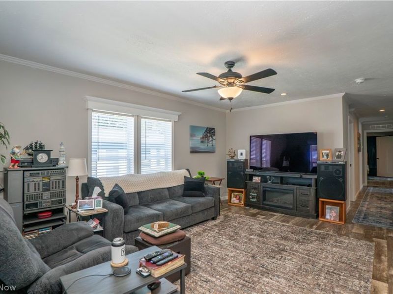 3052 Cross Creek Circle SW, Massillon, OH 44647 Photo 7