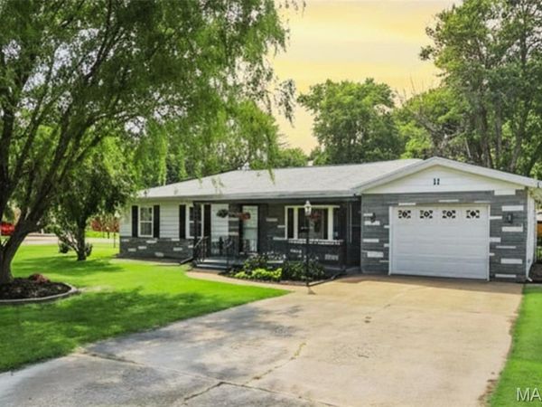 11 Oak Drive, Caseyville, IL 62232