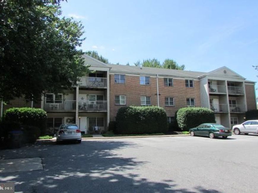 2101 Cedar Run Drive, Unit 206, Camp Hill, PA 17011 Main Photo