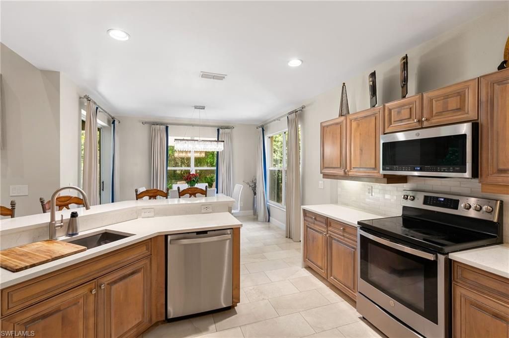 6561 Autumn Woods Blvd, Naples, FL 34109 Photo