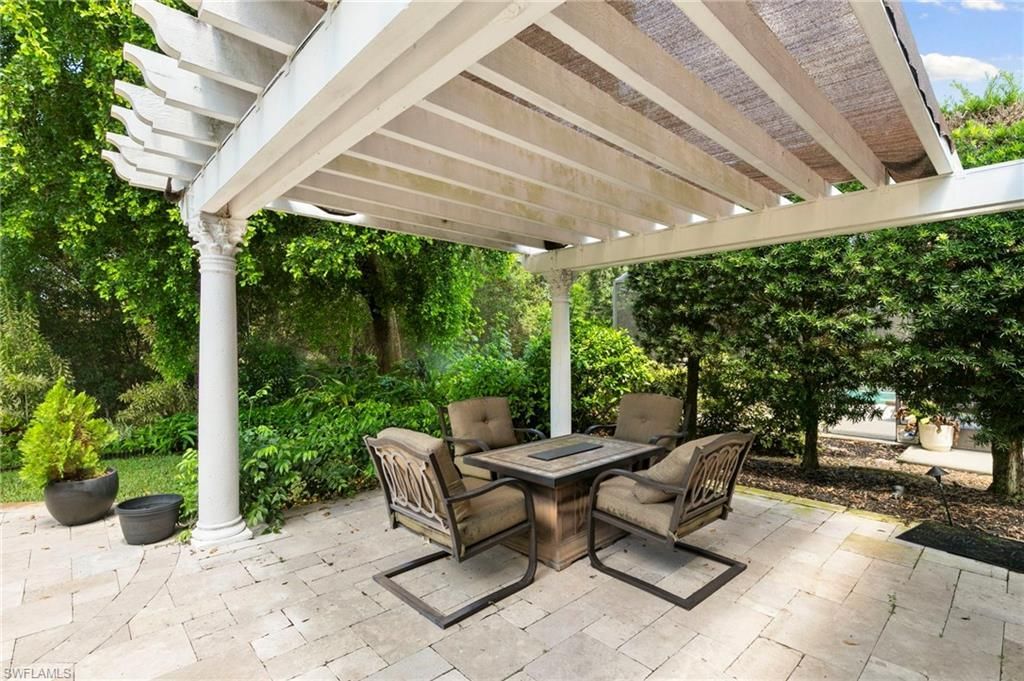 6561 Autumn Woods Blvd, Naples, FL 34109 Photo