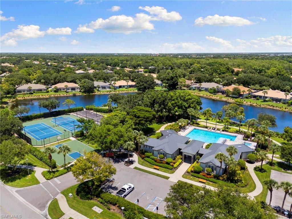 6561 Autumn Woods Blvd, Naples, FL 34109 Photo