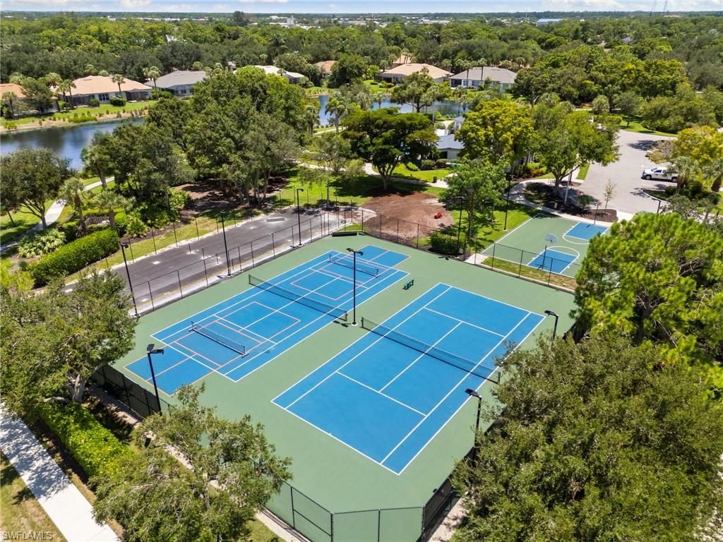 6561 Autumn Woods Blvd, Naples, FL 34109 Photo