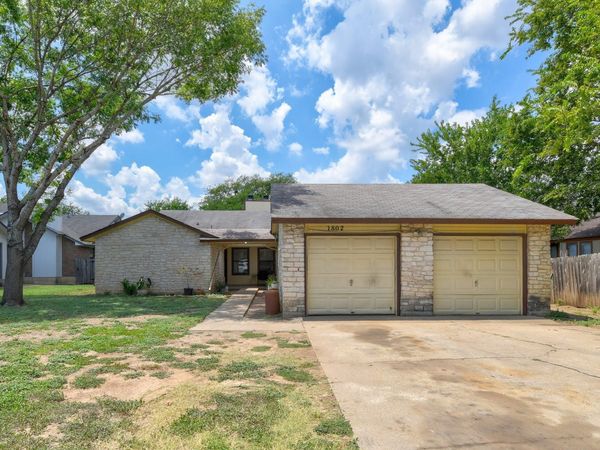 1802 Rawhide DR, Unit B, Round Rock, TX 78681