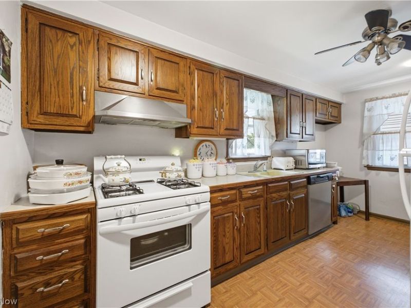 1428 Youll Street, Niles, OH 44446 Photo 5