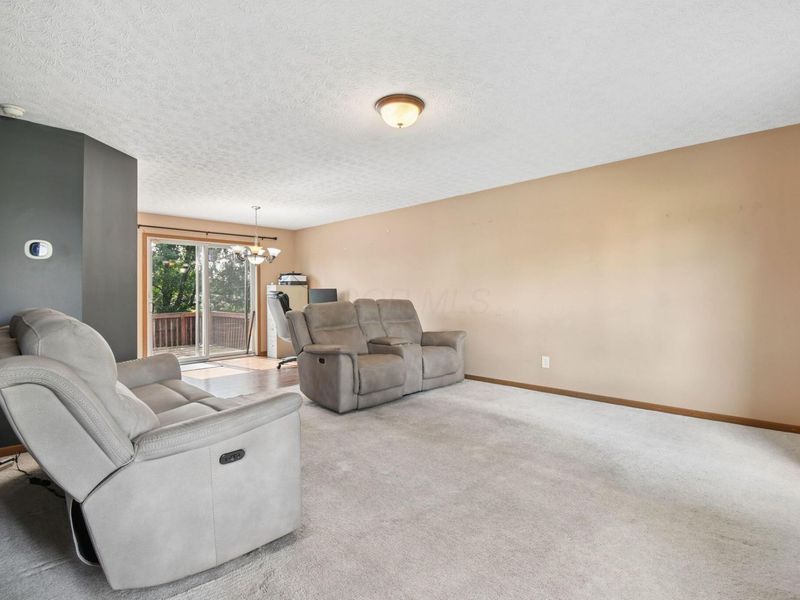 701 Osborn Drive, Pataskala, OH 43062 Photo 6