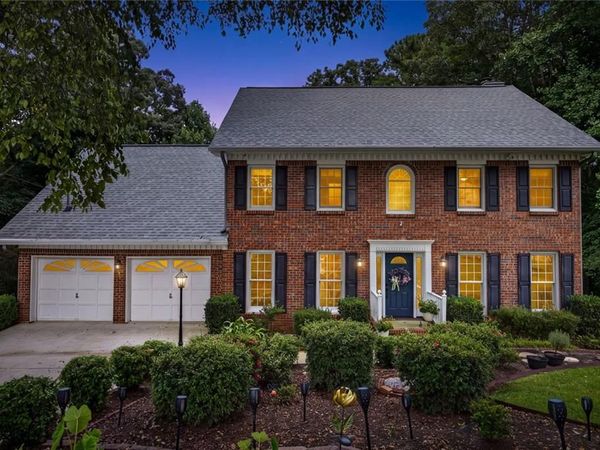1364 Bywood Court , Suwanee, GA 30024