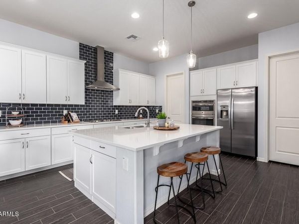 44036 N HUDSON Trail, New River, AZ 85087