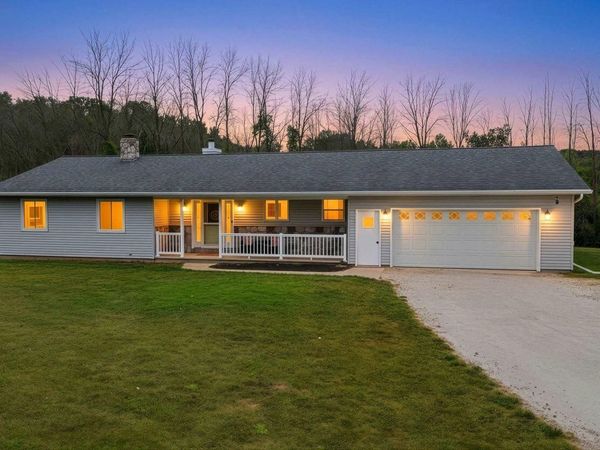 1880 N COUNTY RD S, Reedsville, WI 54230