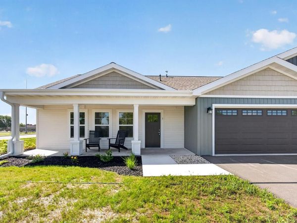1601 Wildlife DRIVE, Unit 1, Kewaskum, WI 53040