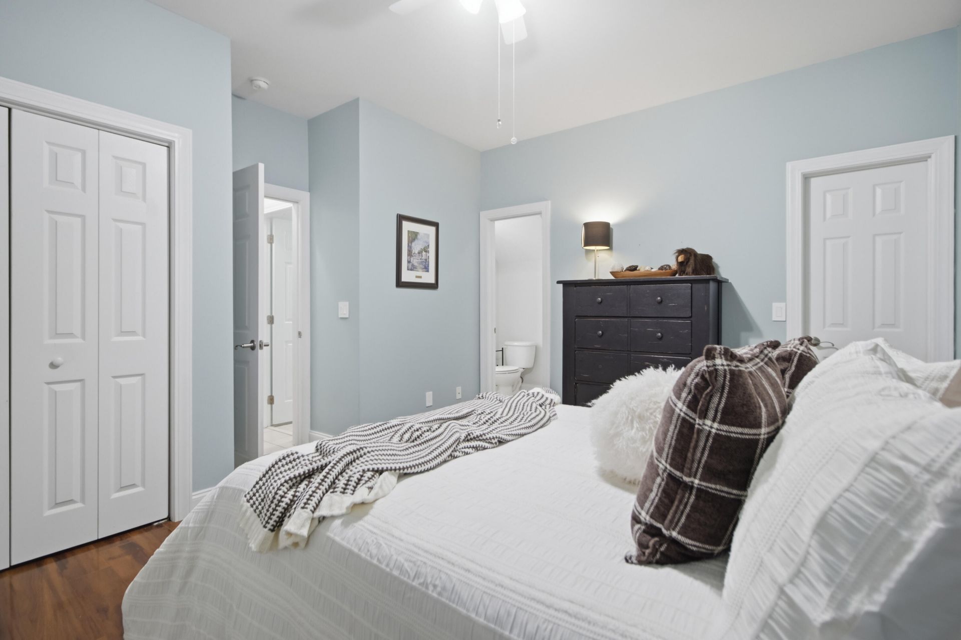 139 Tuscany Court Photo 28