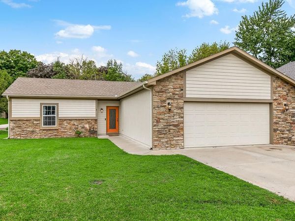 1 Platte Ridge Court, Edgerton, MO 64444