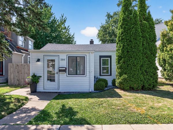 304 11th Avenue S, South Saint Paul, MN 55075