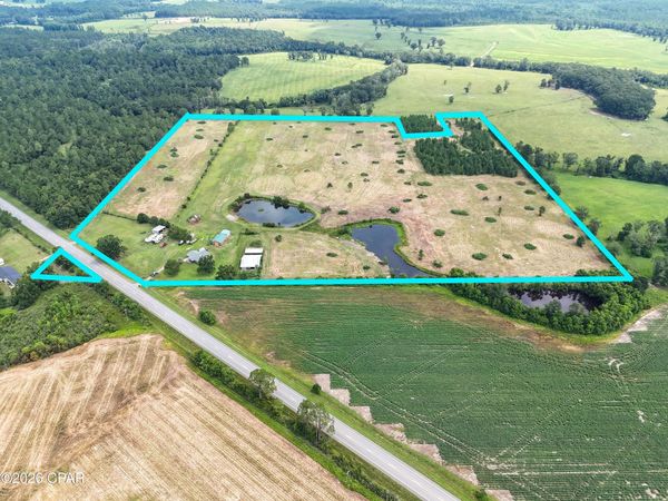 13274 N Us Highway 331 , Defuniak Springs, FL 32433
