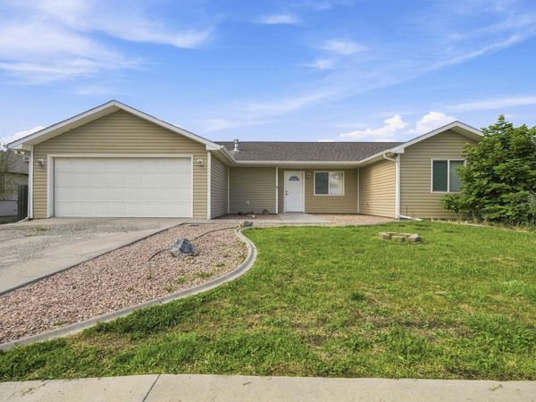 3271 F 1/2 Road, Clifton, CO 81520