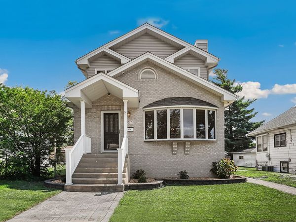 9817 Minnick Avenue , Oak Lawn, IL 60453