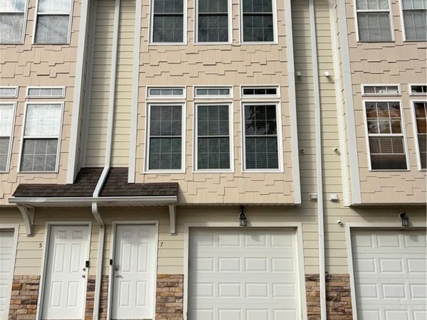 30056 Euclid Avenue, Unit 7, Wickliffe, OH 44092