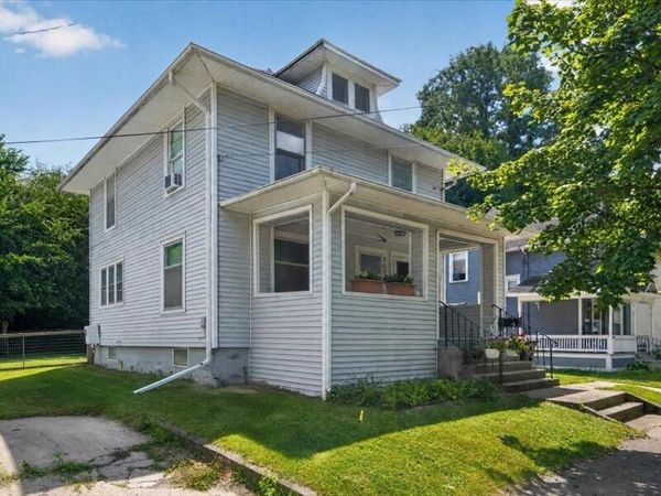 1017 Woodbridge Street, Jackson, MI 49203