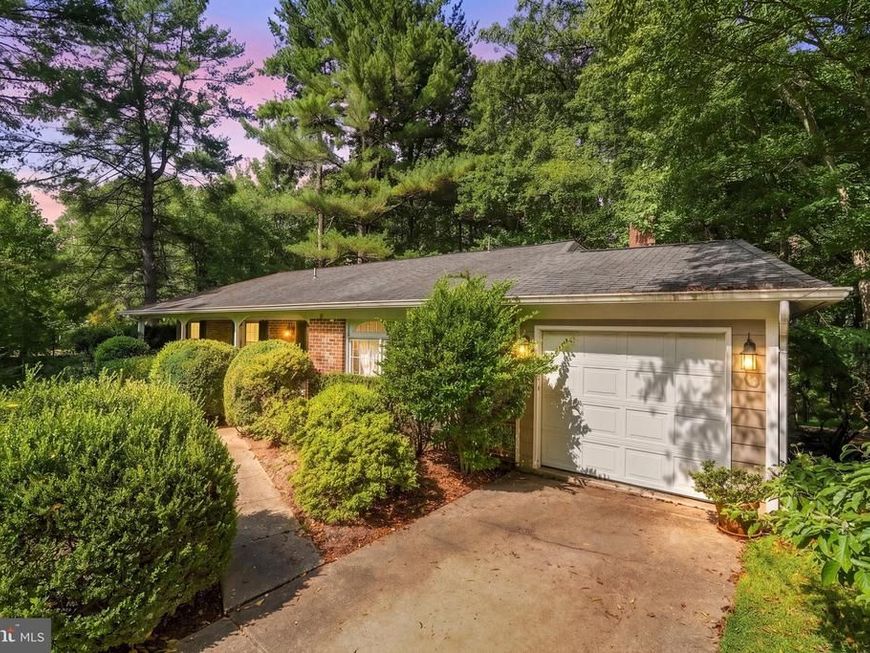 11504 Parkedge Drive, North Bethesda, MD 20852 Main Photo