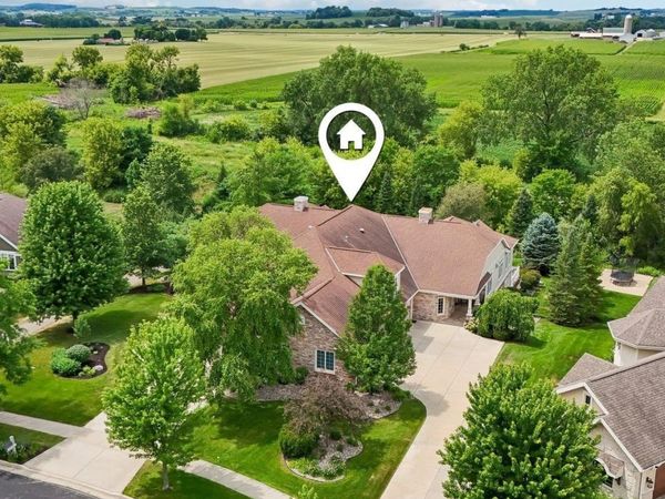 1616 Bellewood Drive, Waunakee, WI 53597