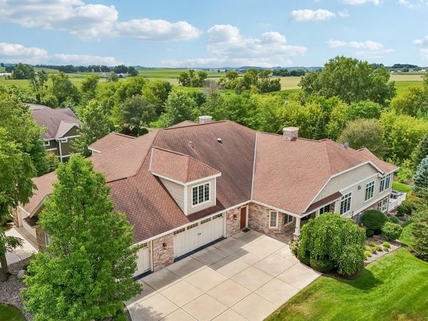 1616 Bellewood Drive, Waunakee, WI 53597
