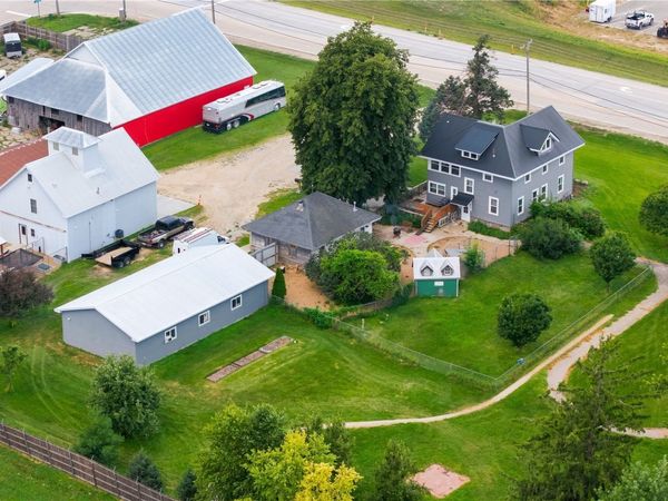 6271 Edgewood Road SW, Cedar Rapids, IA 52404