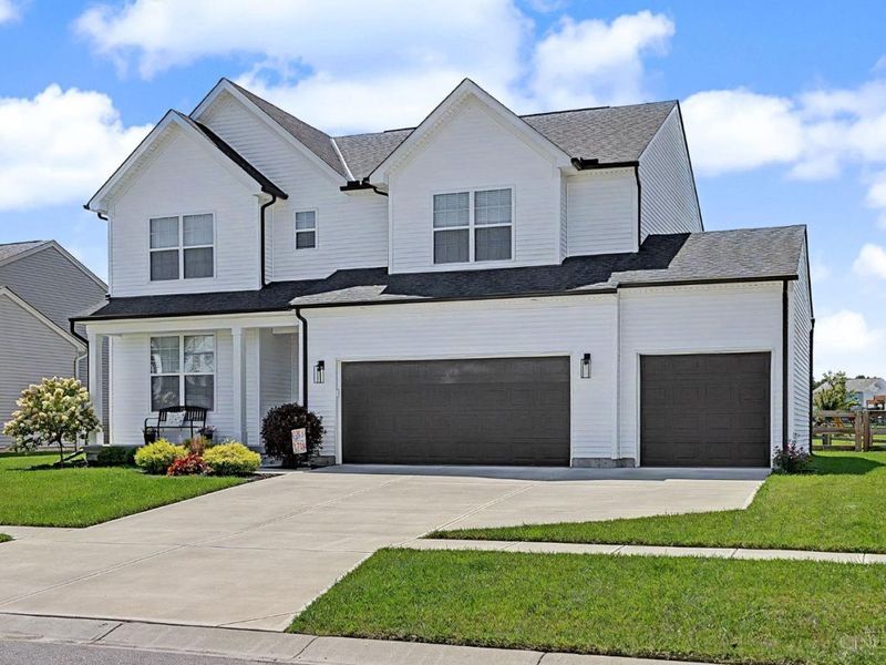 1526 Kilbarron Drive, Maineville, OH 45152 Photo 2