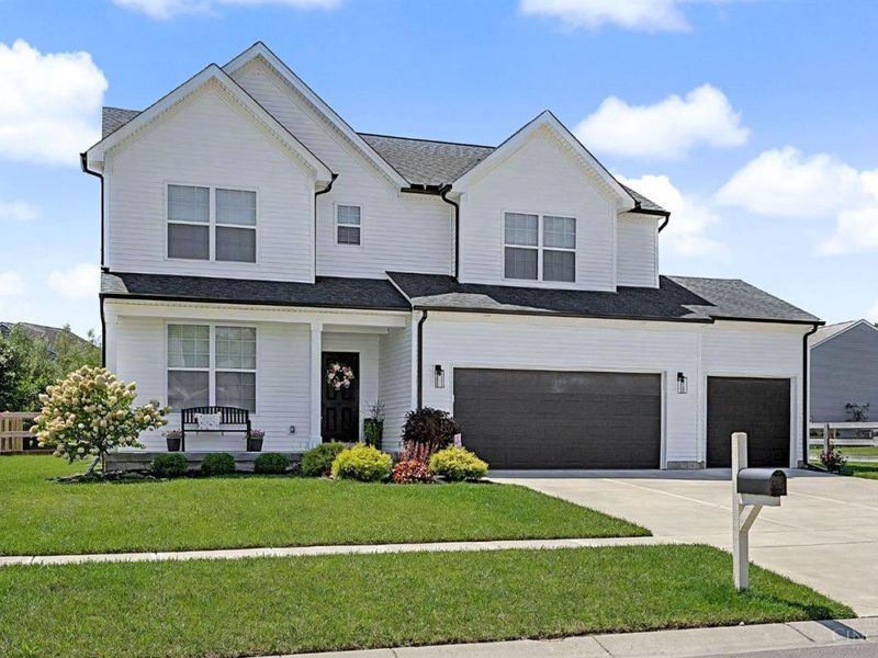 1526 Kilbarron Drive, Maineville, OH 45152 Photo 3