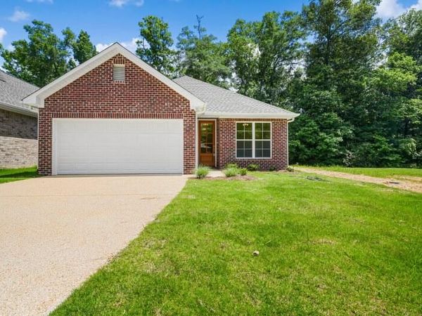 4260 Sydney Ln., Tupelo, MS 38801