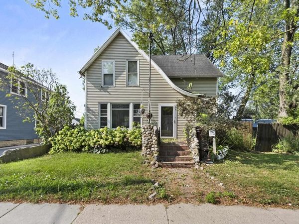 847 SHAWANO AVENUE, Green Bay, WI 54303