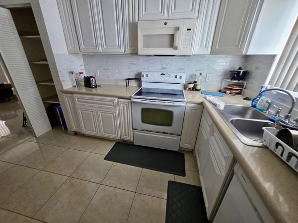 2245 FILLMORE Street, Unit 7, Hollywood, FL 33020
