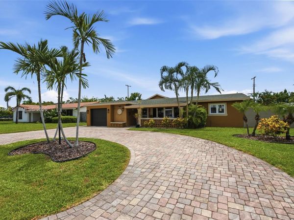 5640 NE 16th Ave , Fort Lauderdale, FL 33334